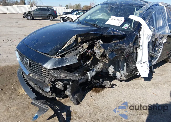 3MVDMBBM4PM530849: 44441603