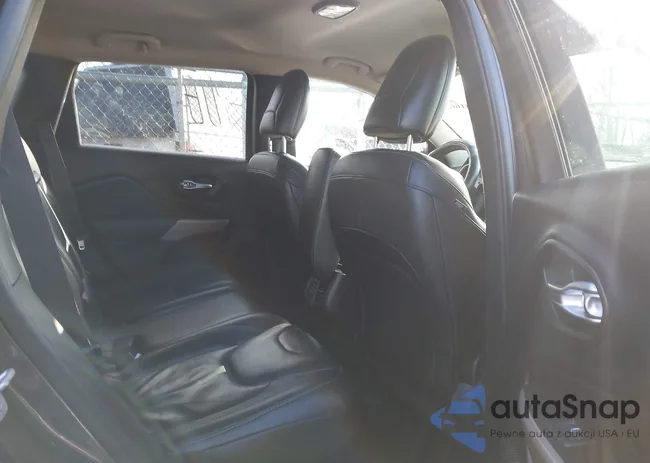 1C4PJMCSXHW575070: 44441665