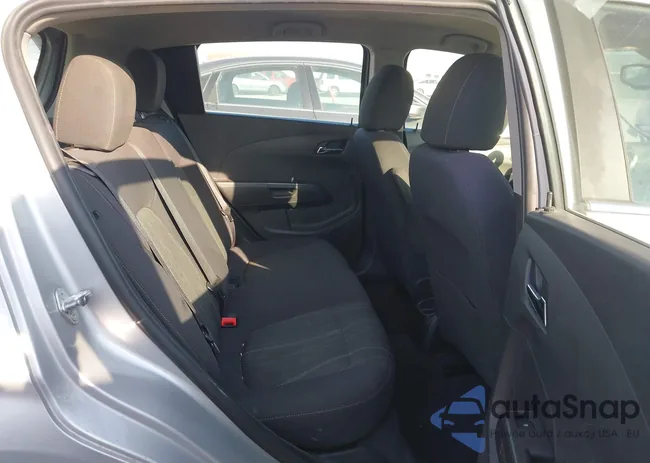 1G1JC6SB3D4207017: 44441672