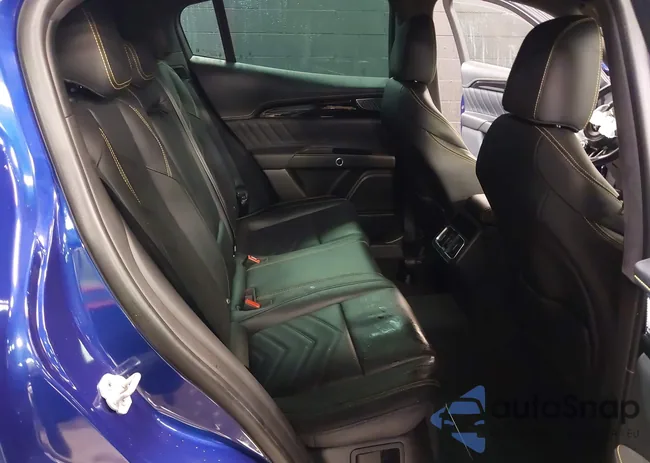 ZN682AVM0P7413082: 44442800