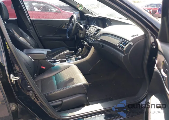 1HGCR2F56GA247515: 44442992