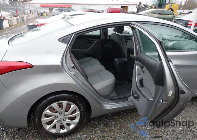 KMHDH4AE6CU227956: 44443106