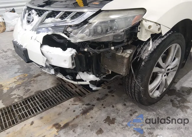 JN8AZ1FY8BW001883: 44443188