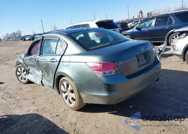 1HGCP2F81AA157714: 44443339