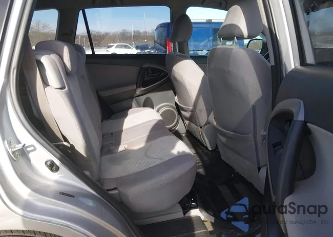 JTMBD33V166003517: 44442567