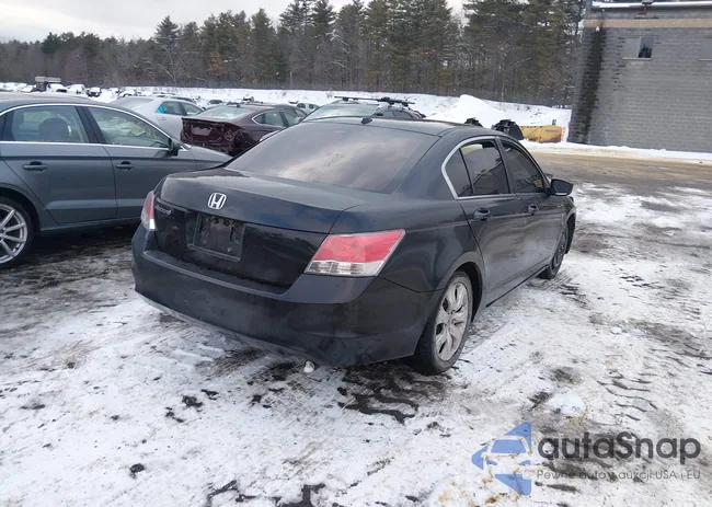 1HGCP268X9A085486: 44442594