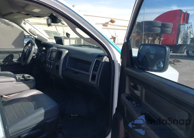 3C6TR4CTXFG536112: 44442740