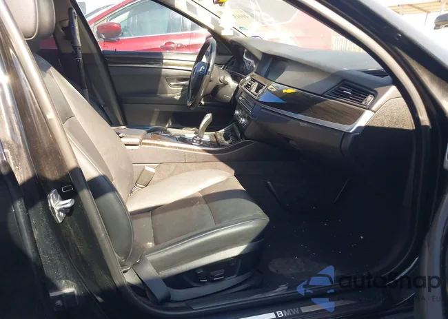 WBAFR7C51DC827183: 44443845