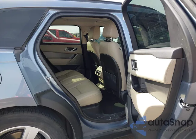 SALYB2RV4JA749900: 44443860