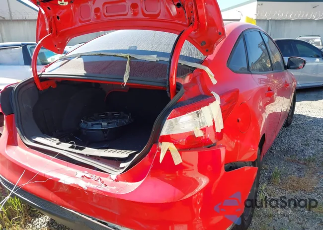 1FAHP3F22CL115121: 44444042