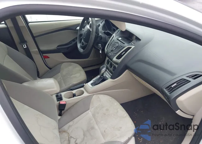 1FADP3F29DL231111: 44444048