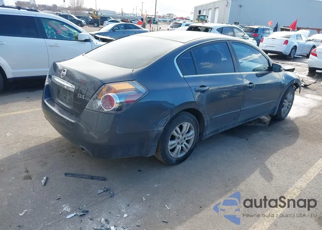 1N4AL2AP4AN475728: 44444097