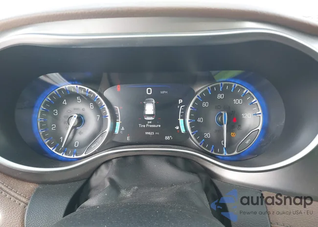 2C4RC1GG5HR705661: 44444146