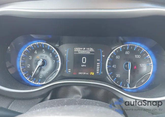 2C4RC1DG3MR515713: 44444174