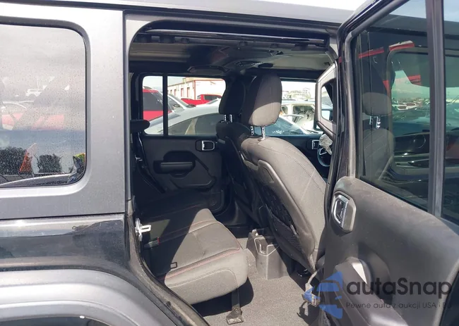 1C4HJXFGXMW666072: 44444299