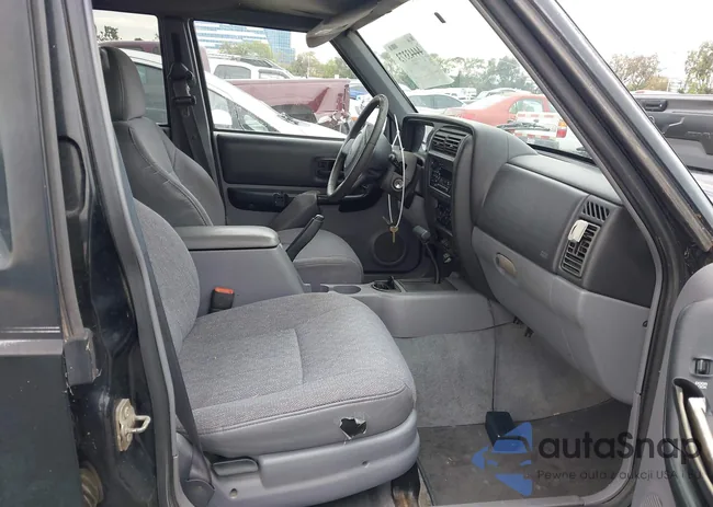 1J4FT68S7WL116517: 44443373