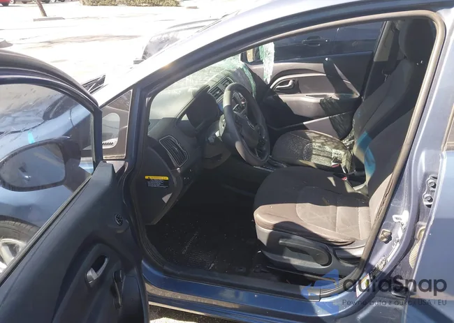 KNADM4A39G6678028: 44443388