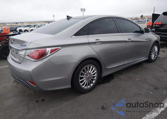 KMHEC4A40CA028946: 44443473