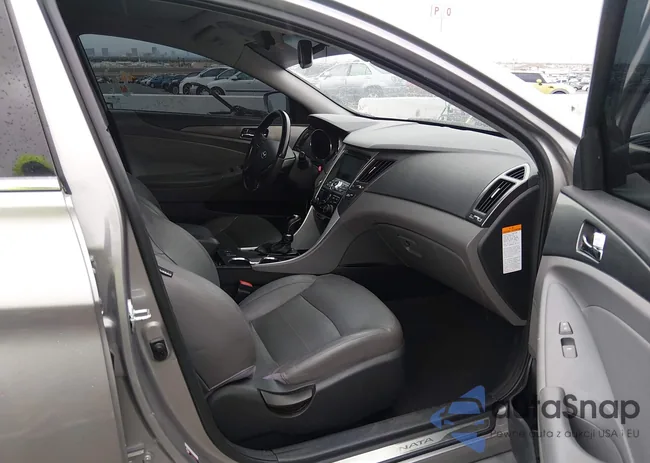 KMHEC4A40CA028946: 44443473