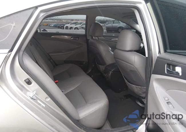 KMHEC4A40CA028946: 44443473