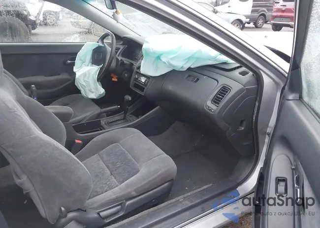 1HGCG3254YA018902: 44443578