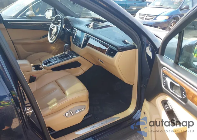 WP1AB2A59HLB15029: 44443664