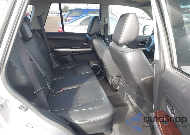 JS3TE947264102560: 44443674