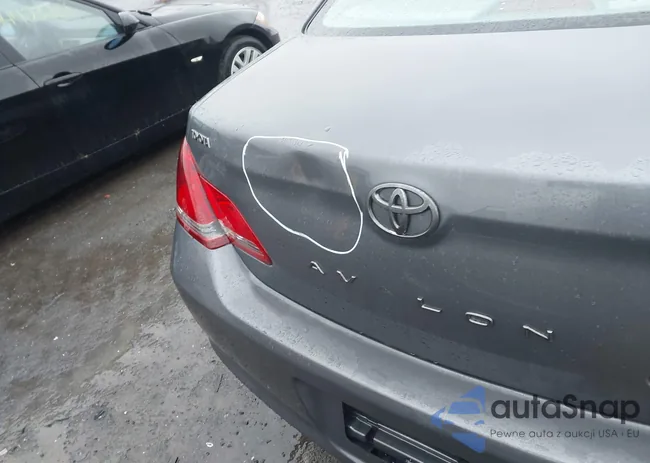 4T1BK36B38U286181: 44443689