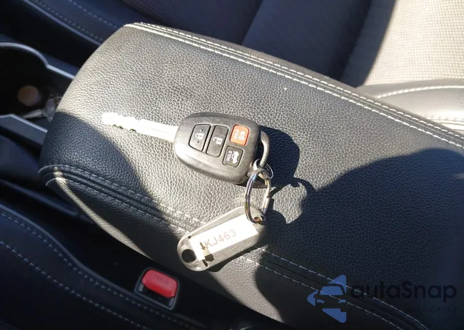 2T1BURHE9FC250661: 44443700