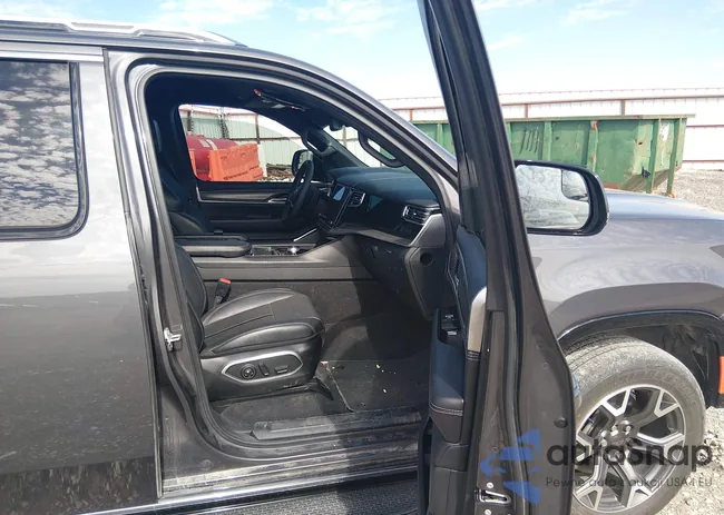 1C4SJSDPXPS502506: 44444767