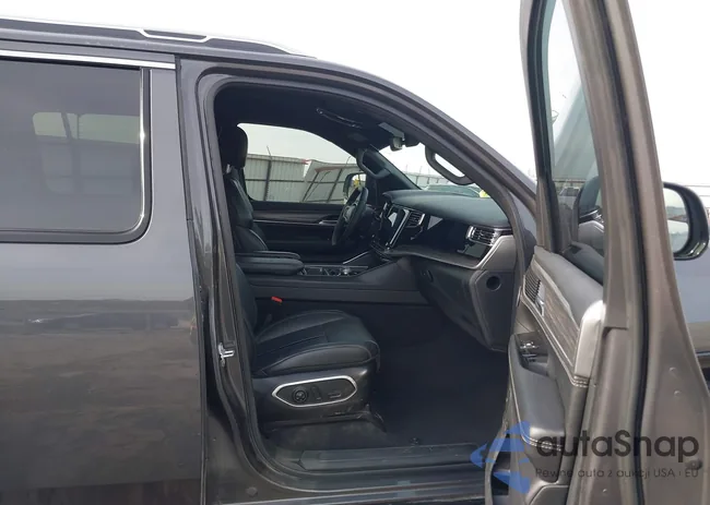 1C4SJSDPXPS502506: 44444767