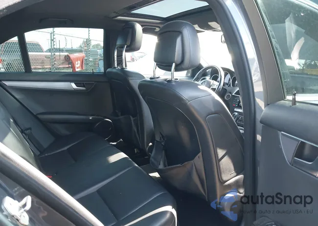 WDDGF4HB3DR268784: 44444908