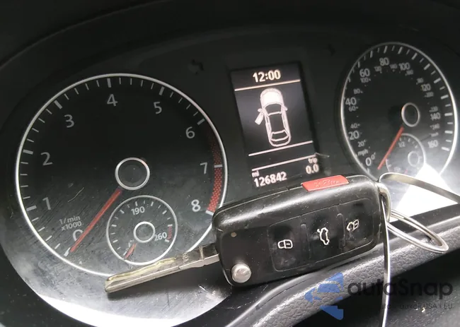 1VWBT7A30EC052880: 44445120