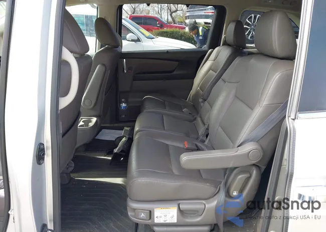 5FNRL5H6XEB058730: 44445253