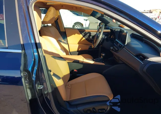 58ADZ1B18NU129711: 44444494