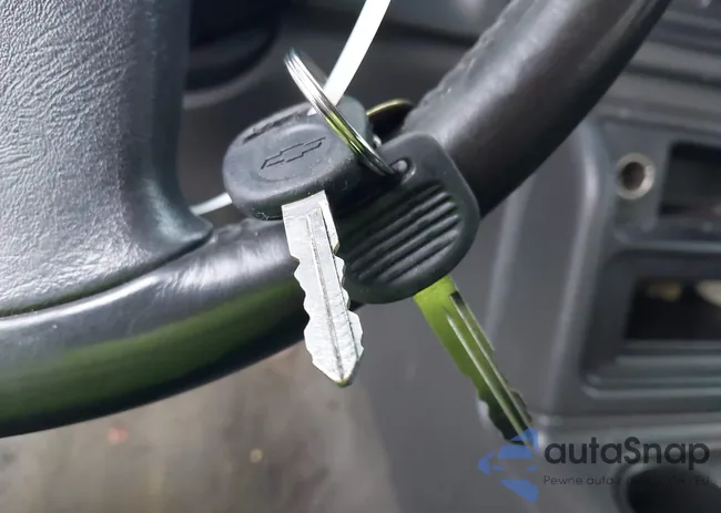 1GCHK23143F107633: 44444504