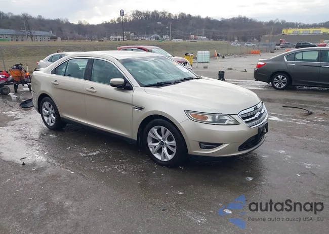 1FAHP2EW4BG114834: 44444570