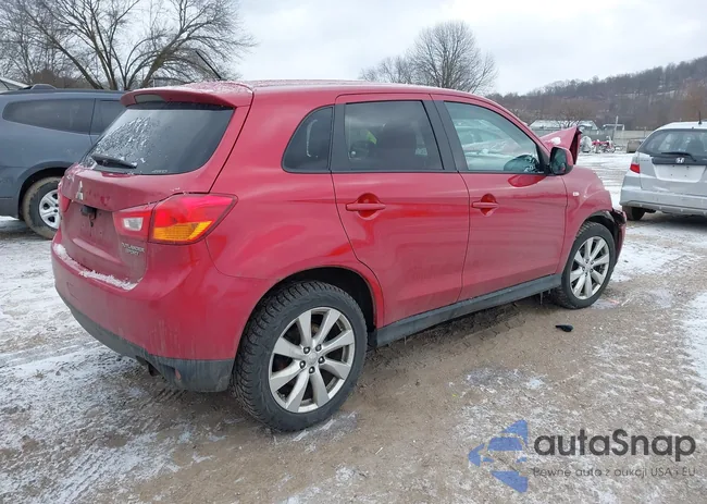 4A4AR3AU0EE014934: 44444588