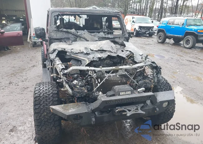 1C4HJXEN8MW610129: 44444744