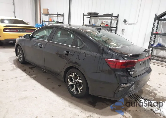 3KPF24AD2ME293099: 44445750