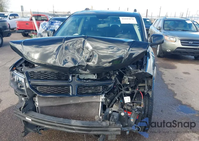 3C4PDCGB0JT327823: 44445878