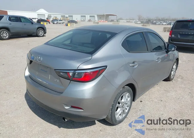 3MYDLBZV7GY107874: 44445912