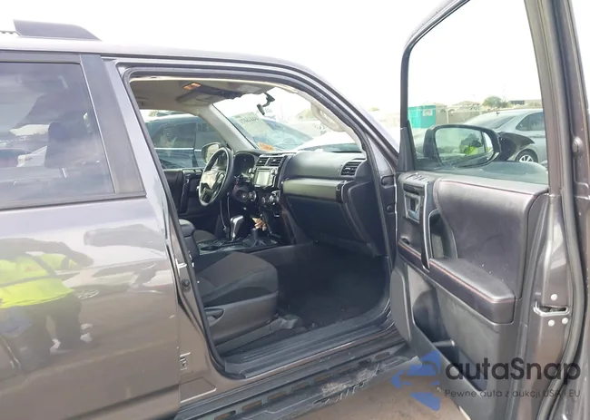 JTEBU5JR9H5442549: 44446071