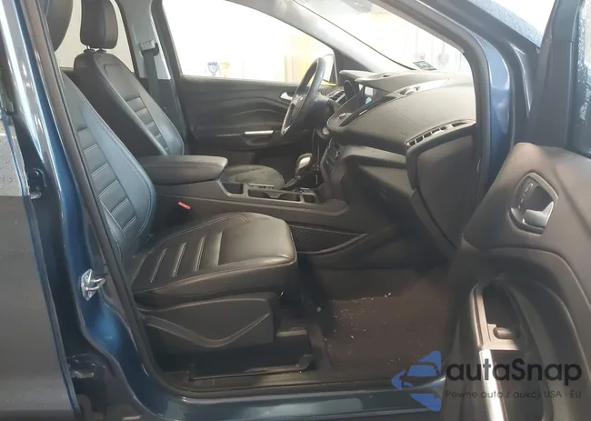 1FMCU9HDXJUB50152: 44446174