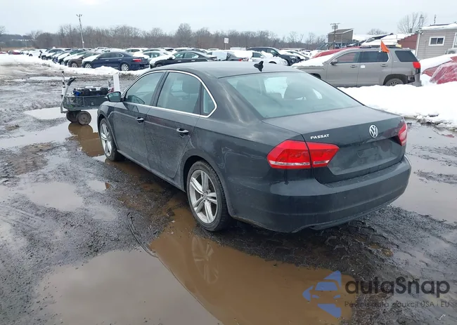 1VWBT7A34EC047648: 44446266