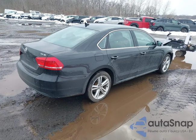 1VWBT7A34EC047648: 44446266