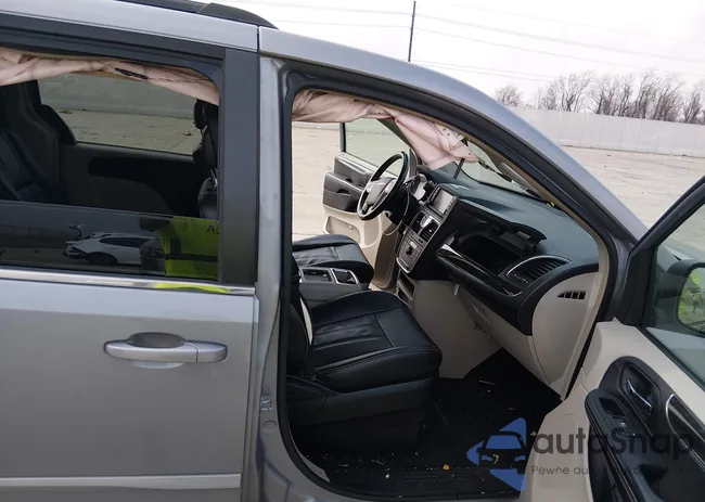 2C4RC1BG3FR538396: 44445353