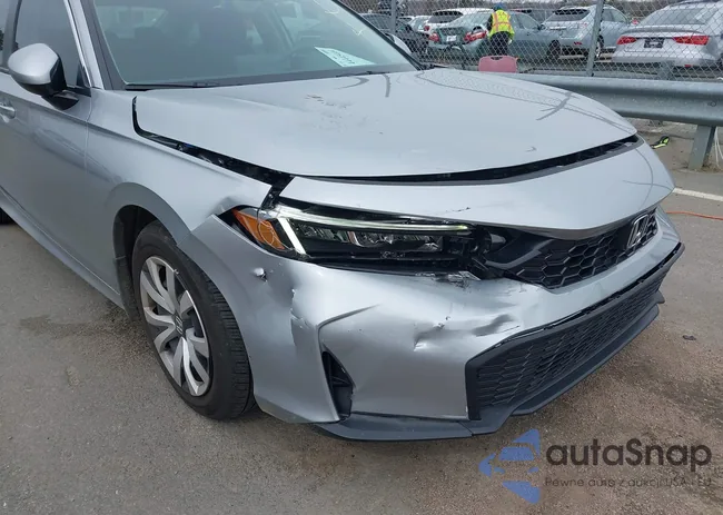 2HGFE2F28SH593459: 44445444