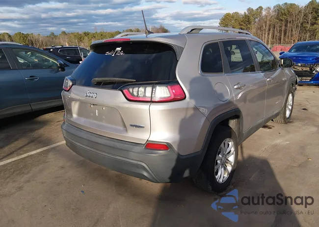 1C4PJLCB7KD242600: 44445491