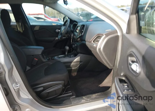 1C4PJLCB7KD242600: 44445491